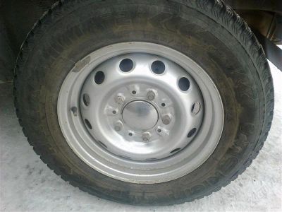 Лот: 2538455. Фото: 1. Nokian хакка 2 шипы + диски для... Шины на дисках