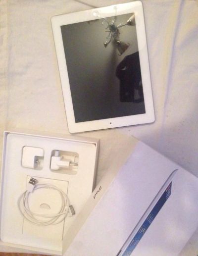 Лот: 6414407. Фото: 1. iPad 2 3G + Wi-fi 16gb состояние... Планшеты