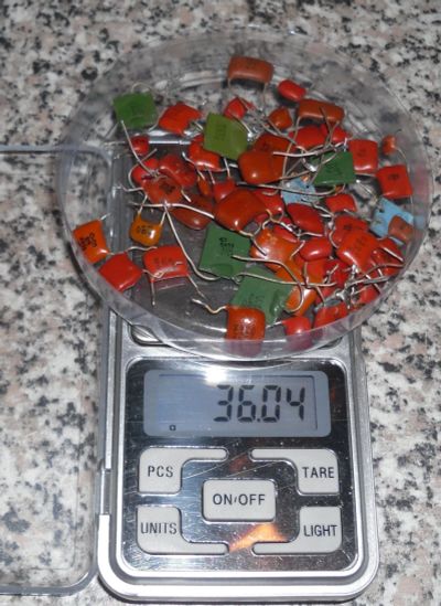 Лот: 25550537. Фото: 1. КМ конденсаторы+AU. Конденсаторы