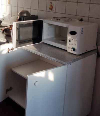 Лот: 22153375. Фото: 1. Микроволновая печь Samsung. Микроволновки, мини-печи