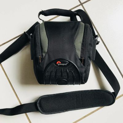 Лот: 10334868. Фото: 1. Lowepro apex 100 AW. Чехлы, сумки, ремешки