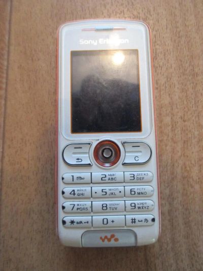 Лот: 5652779. Фото: 1. Sony Ericsson W200i. Кнопочные мобильные телефоны