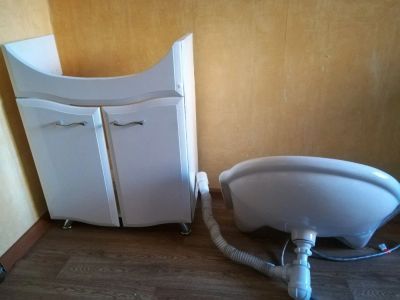 Лот: 12424706. Фото: 1. Раковина с тумбой. Раковины, умывальники