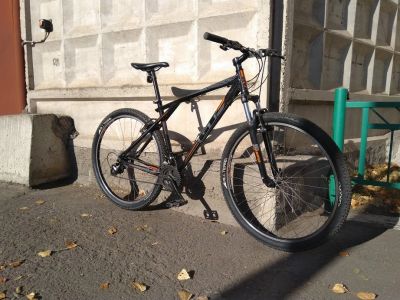 Лот: 14799879. Фото: 1. Велосипед GT 29". Велосипеды