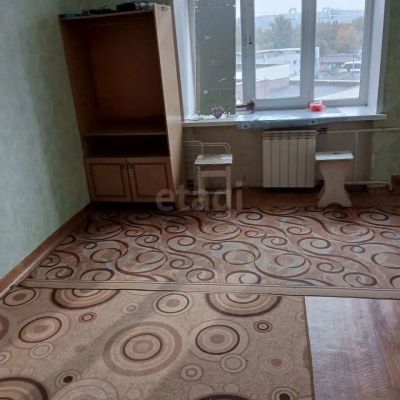 Лот: 25357594. Фото: 1. комната , Красноярск улица 26... Квартиры, студии