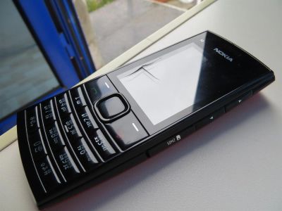 Лот: 3081059. Фото: 1. NOKIA X2-02 ,пол года ГАРАНТИИ... Кнопочные мобильные телефоны