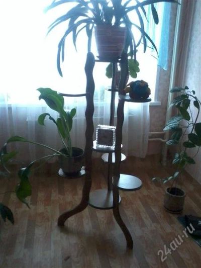 Лот: 2545615. Фото: 1. Деревянная подставка под цветы... Другое (мебель)
