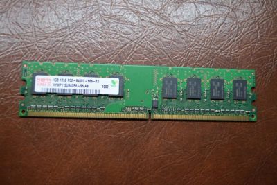 Лот: 3332486. Фото: 1. Hynix 1Gb DDR2 HYMP112U64CP8-s6. Оперативная память
