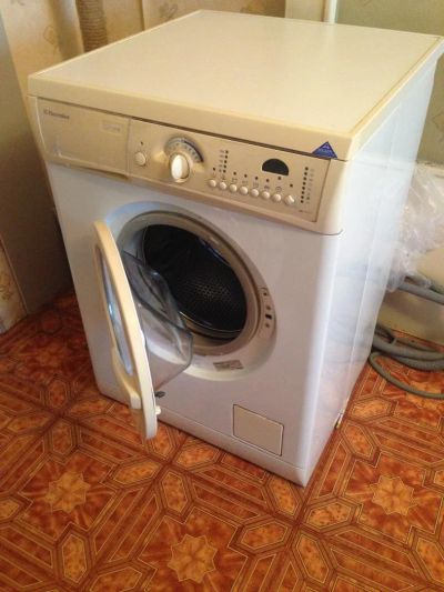 Лот: 4371844. Фото: 1. Стиральная машинка Electrolux. Стиральные машины