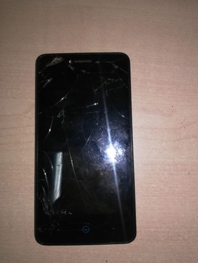Лот: 9190553. Фото: 1. A473. ZTE Blade A5 Pro . Рамка... Дисплеи, дисплейные модули, тачскрины