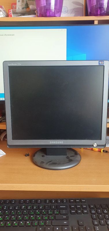 Лот: 20558671. Фото: 1. Монитор Samsung 17. ЖК-мониторы