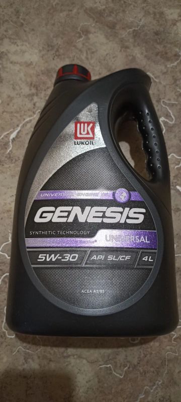Лот: 25398690. Фото: 1. Lukoil Genesis Universal 5W30. Масла, жидкости