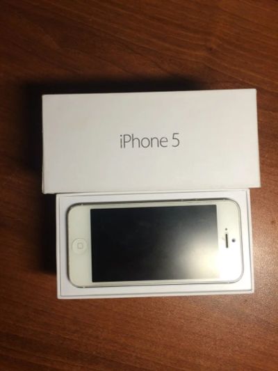Лот: 5134880. Фото: 1. Смартфон Apple iPhone 5 16Гб белый. Смартфоны