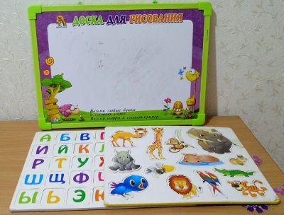 Лот: 16848338. Фото: 1. Магнитная доска с магнитами. Развивающие