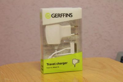 Лот: 7654873. Фото: 1. Зарядка для iPhone 4S Gerffins. Зарядные устройства, блоки питания, адаптеры сетевые для смартфонов
