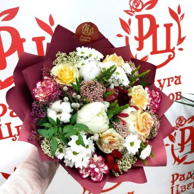Лот: 13780152. Фото: 1. Лот № 516 Букет с пионом и хлопком... Свежие цветы