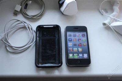 Лот: 2864383. Фото: 1. iPhone 3gs 16 Gb РТС черный. Смартфоны