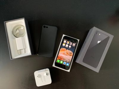 Лот: 19202466. Фото: 1. iPhone 8. Смартфоны