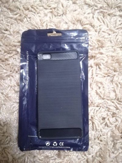 Лот: 10473709. Фото: 1. Продам новый чехол Huawei P8 Lite. Чехлы, бамперы