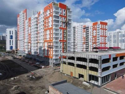 Лот: 20714933. Фото: 1. 2-комнатная квартира на ул. Лесников... Квартиры, студии