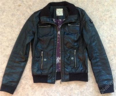 Лот: 2937282. Фото: 1. Куртка Bershka. Верхняя одежда