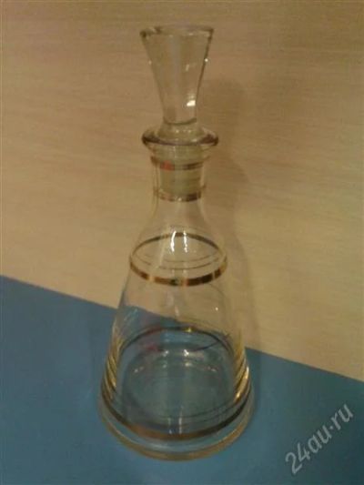 Лот: 2562529. Фото: 1. Графин стекло, пробка родная. Кружки, стаканы, бокалы