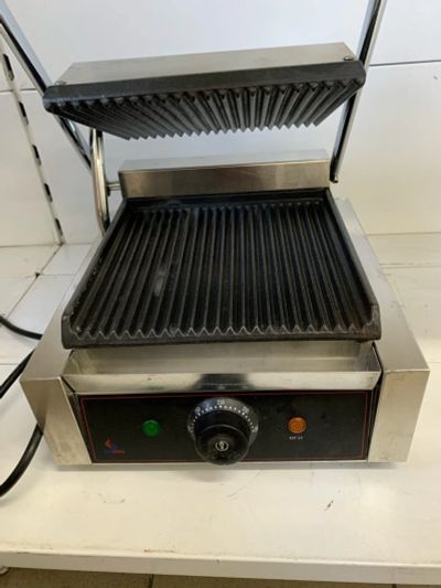 Лот: 16956430. Фото: 1. Гриль прижимной контактный Airhot. Пищевое