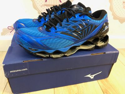 Лот: 14978163. Фото: 1. кроссовки Mizuno Wave Prophecy... Кеды, кроссовки, слипоны