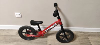 Лот: 22850608. Фото: 1. Беговел Strider 12 classic. Велосипеды