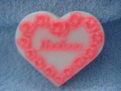 Лот: 3669173. Фото: 1. Мыло ручной работы Люблю. Мыло ручной работы