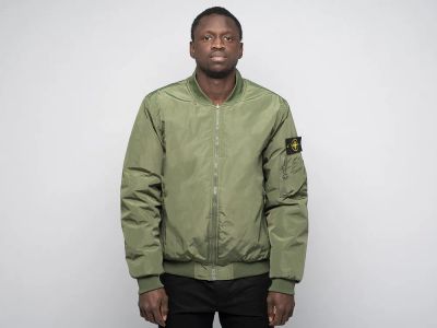Лот: 21424008. Фото: 1. Бомбер Stone Island. Верхняя одежда