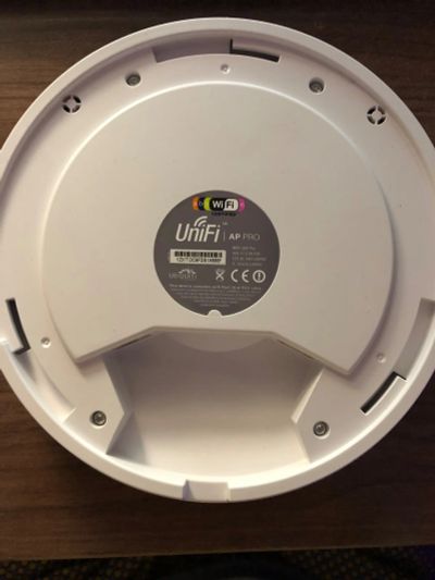 Лот: 14500231. Фото: 1. UniFi AP PRO. WiFi, Bluetooth адаптеры