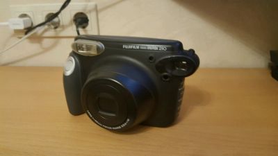 Лот: 8151313. Фото: 1. Fujifilm Instax 210 Black. Polaroid