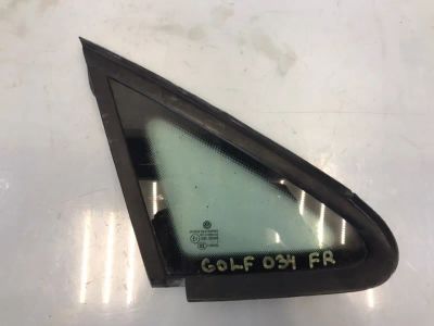 Лот: 21705883. Фото: 1. форточка крыла Volkswagen Golf... Двигатель и элементы двигателя