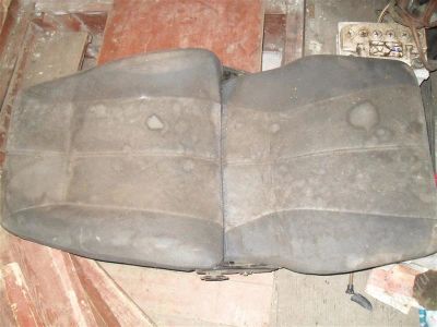 Лот: 1650789. Фото: 1. Передние сиденья вроде с волги... Салон