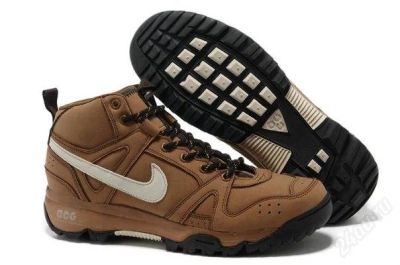Лот: 2269988. Фото: 1. Тёплые кроссовки NIKE. Кеды, кроссовки, слипоны