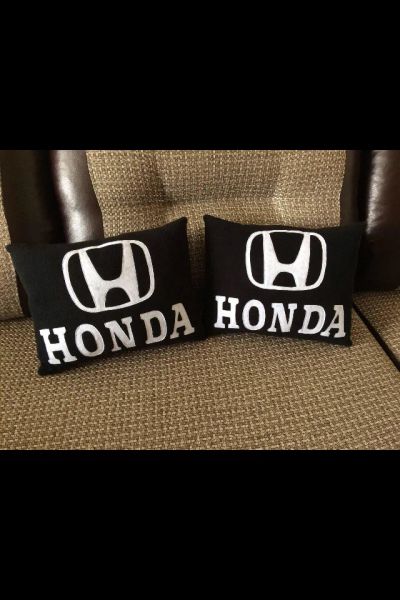 Лот: 12950720. Фото: 1. Подушка в машину Honda. Одеяла, подушки