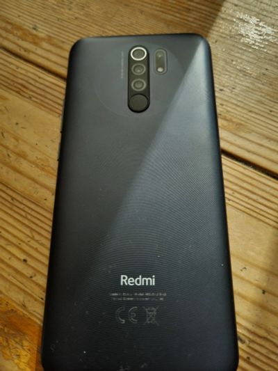 Лот: 19408070. Фото: 1. Redmi 9. Смартфоны