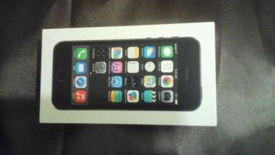 Лот: 11235459. Фото: 1. Коробка от iPhone 5S, Space Gray... Коробки, инструкции