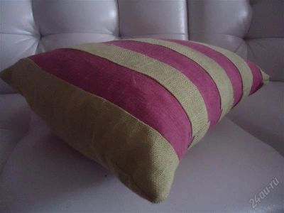 Лот: 1490848. Фото: 1. Декоративная подушка.В нутри синтипух... Постельное бельё