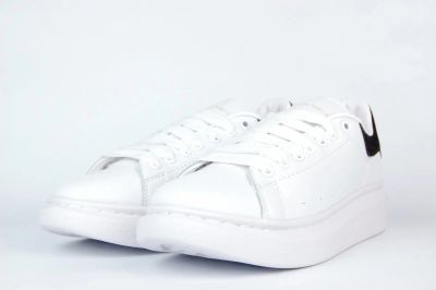 Лот: 16902712. Фото: 1. Кроссовки Alexander McQueen Oversize... Кеды, кроссовки, слипоны