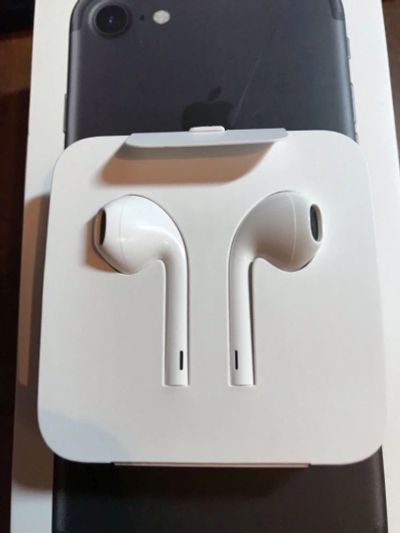 Лот: 12774241. Фото: 1. Apple EarPods с разъёмом Lightning. Красноярск