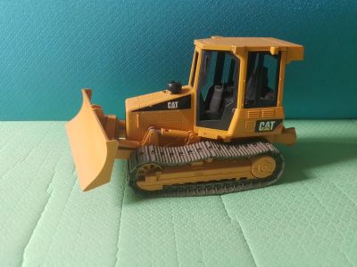 Лот: 25520300. Фото: 1. Гусеничный бульдозер Caterpillar... Машины и техника