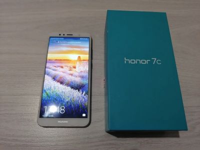 Лот: 18282844. Фото: 1. Honor 7C. Смартфоны