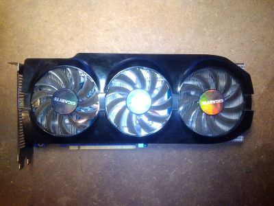 Лот: 13301322. Фото: 1. Видеокарта Gigabyte radeon hd7870... Видеокарты