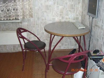 Лот: 23627. Фото: 1. Продам круглый стол, и 3 стула... Красноярск