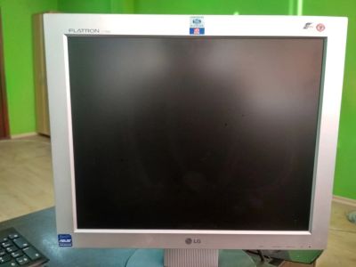 Лот: 11021834. Фото: 1. Монитор LG 14 дюймов. ЖК-мониторы