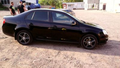 Лот: 4570592. Фото: 1. Продам Volkswagen Jetta. Автомобили