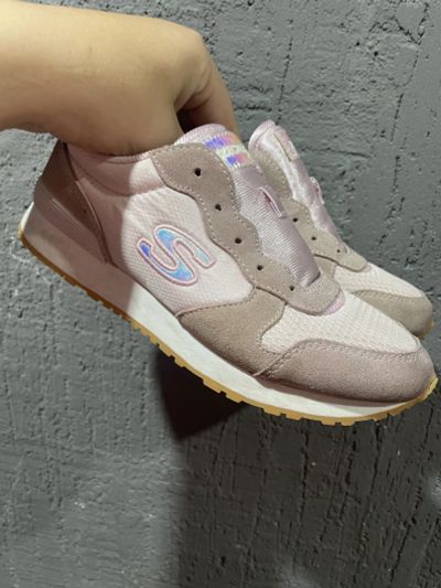 Лот: 25765850. Фото: 1. кросовки skechers. Кеды, кроссовки