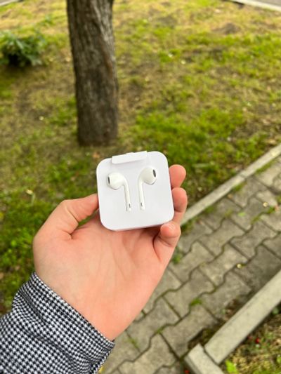 Лот: 20730568. Фото: 1. Наушники apple earpods lightning... Наушники, гарнитуры